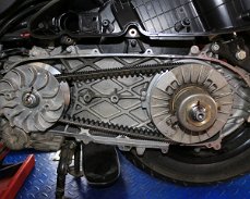 BV350_Eingebaute Variomatik mit Zahnriemen Malossi